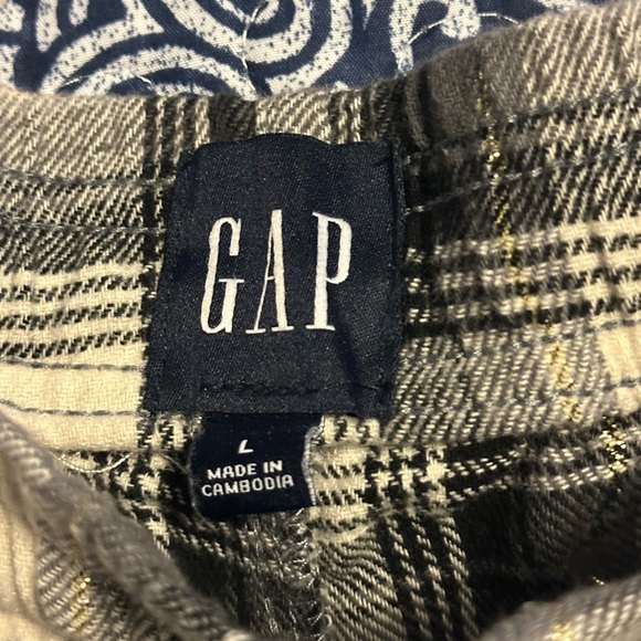 GAP Black and Cream Plaid pajama Pants - Picture 15 of 16